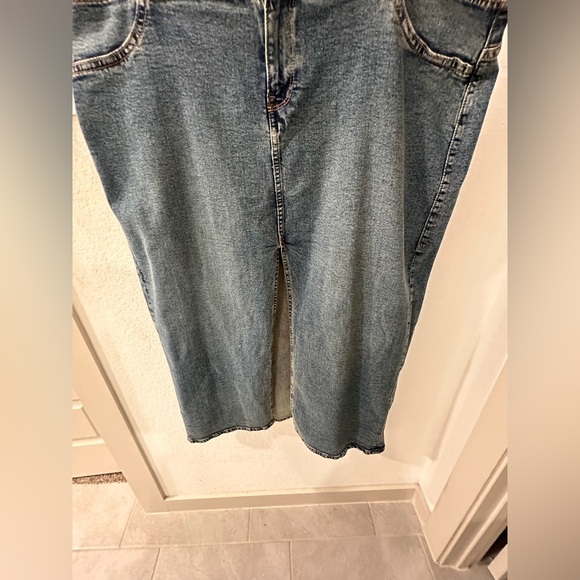 H&M Blue Denim Pencil Skirt - Picture 6 of 11